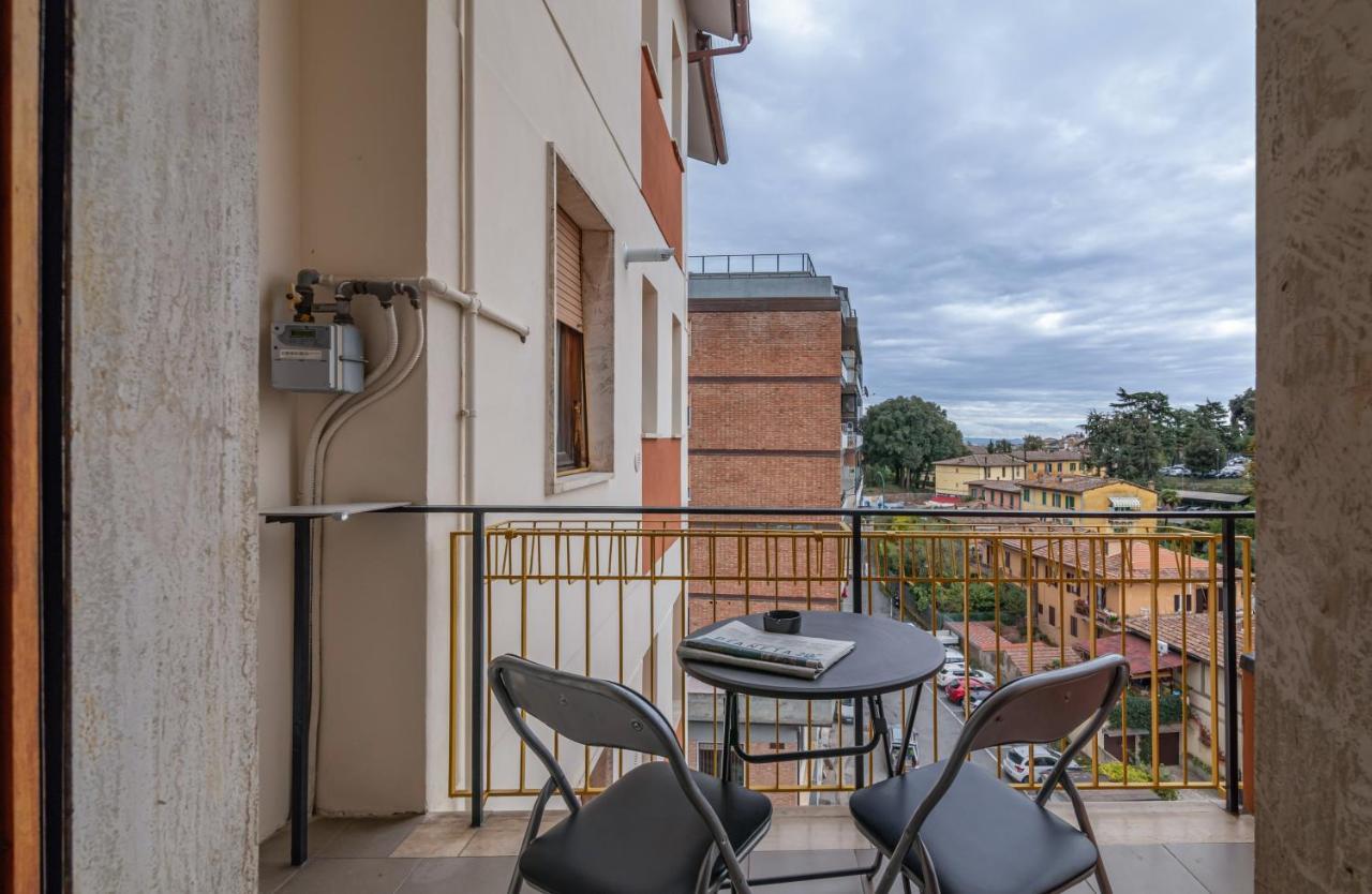 Comfy Flat Steps Away From Siena Station!公寓 外观 照片