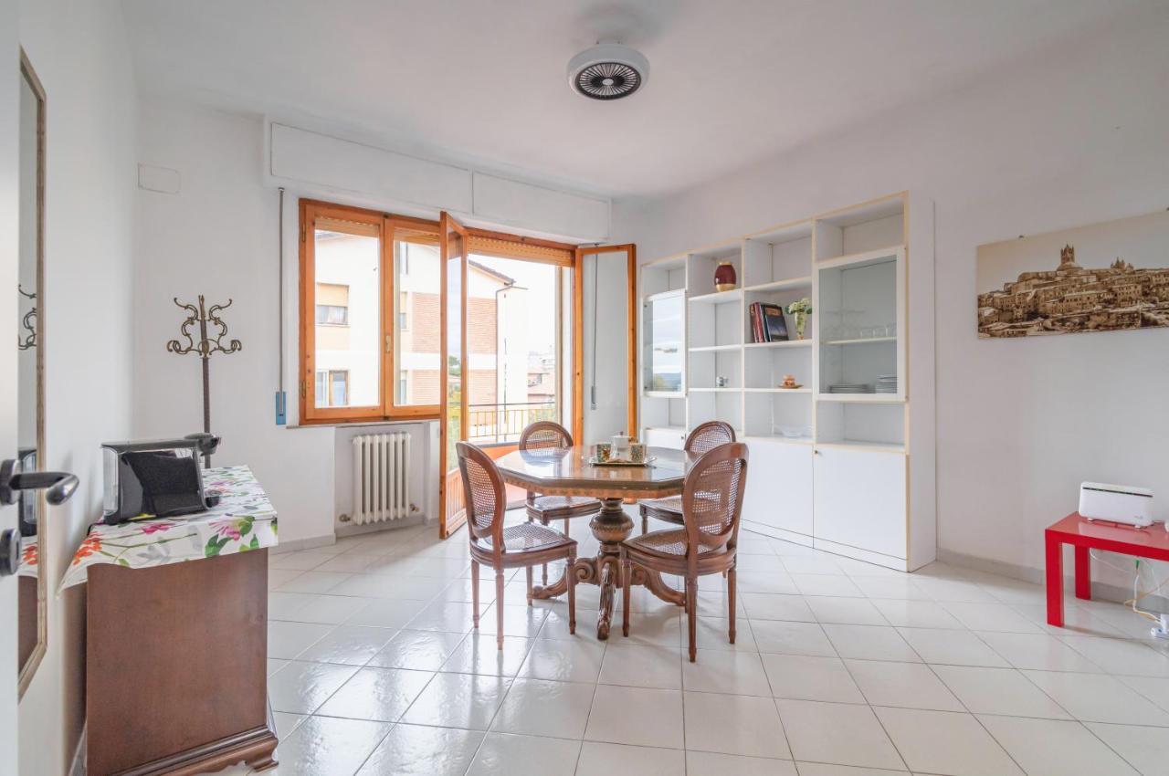 Comfy Flat Steps Away From Siena Station!公寓 外观 照片
